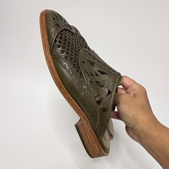 💚 Free People Paramount Olive Green Leather Cutout Mules | Slip-On Mules Women - Picture 2 of 10